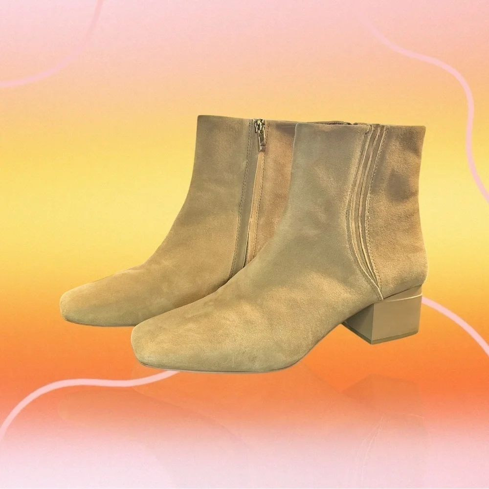 Franco Sarto ‘Waxtona’ Beige / Nude Genuine Suede Block Heel Ankle Boots Size 9